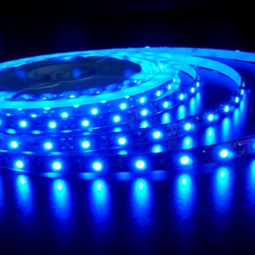 Bobina LED luce blu 5mt. 14.4W/m 12V LED Strip SMD5050 IP65